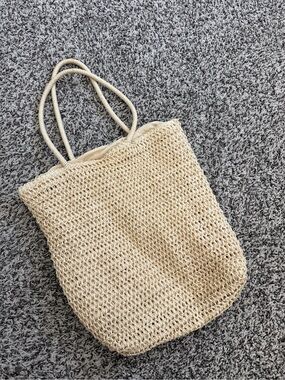 Tan woven tote